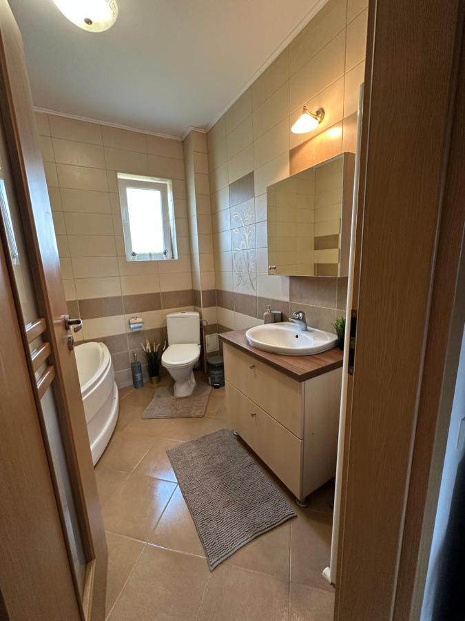 Apartament Iris Lägenhet Sibiu Exteriör bild